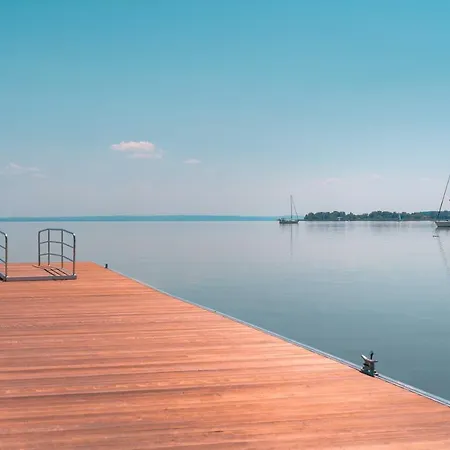 Apartment Fűzliget Surf Front Balatonfůzfő